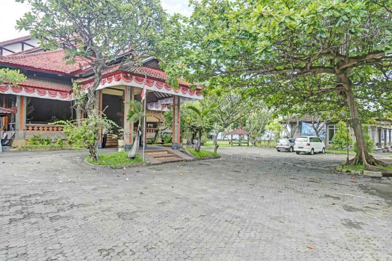Collection O 90805 Aditya Beach Resort And Spa Lovina  Exterior photo